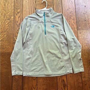 The north face Men’s quarter zip medium